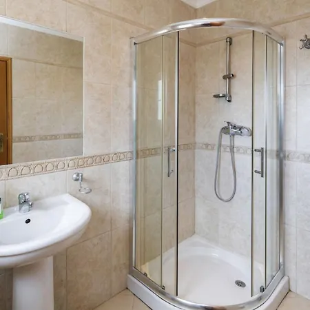 5br With Private Heated Pool Ferienhaus *